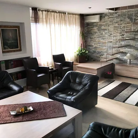 Luxury Apt In City Center Lägenhet *