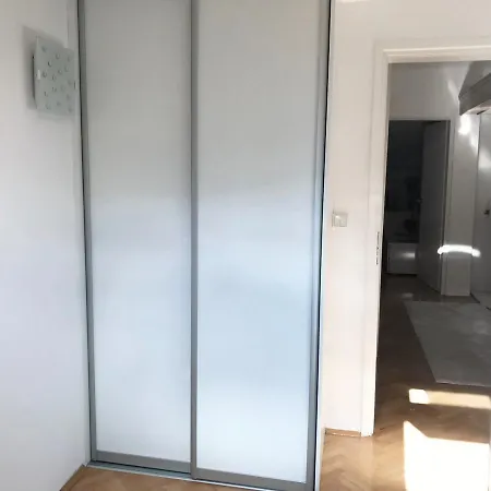Luxury Apt In City Center Lägenhet